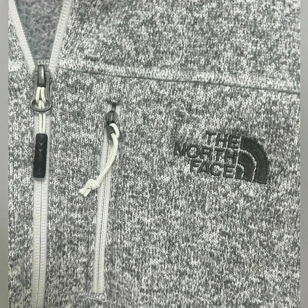 The North Face Gray 1/4 Zip Pullover Size Small - Picture 5 of 9